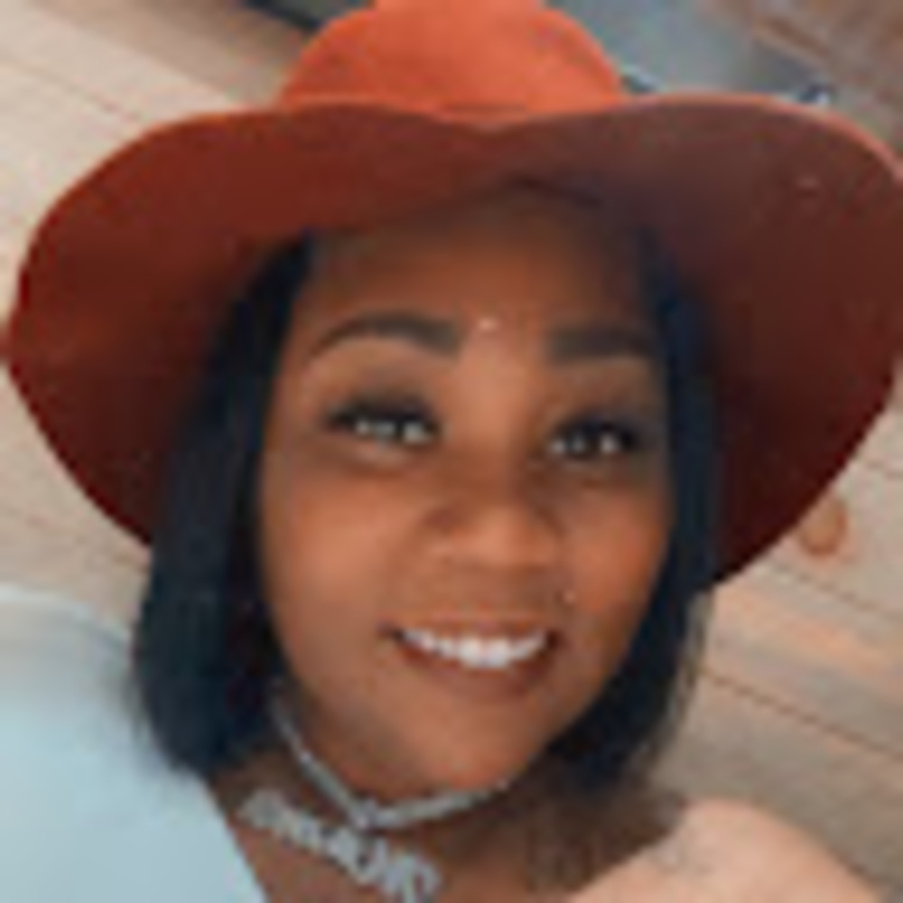 Meet your Posher, Jazmine - Picture 1 of 1